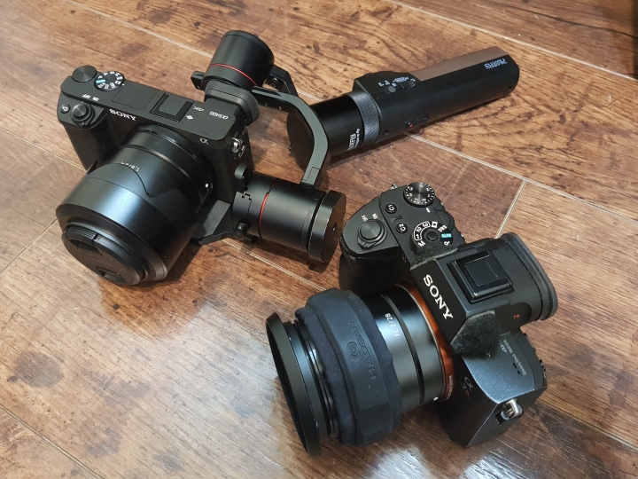 Sony a6400 a7iii Mobile01