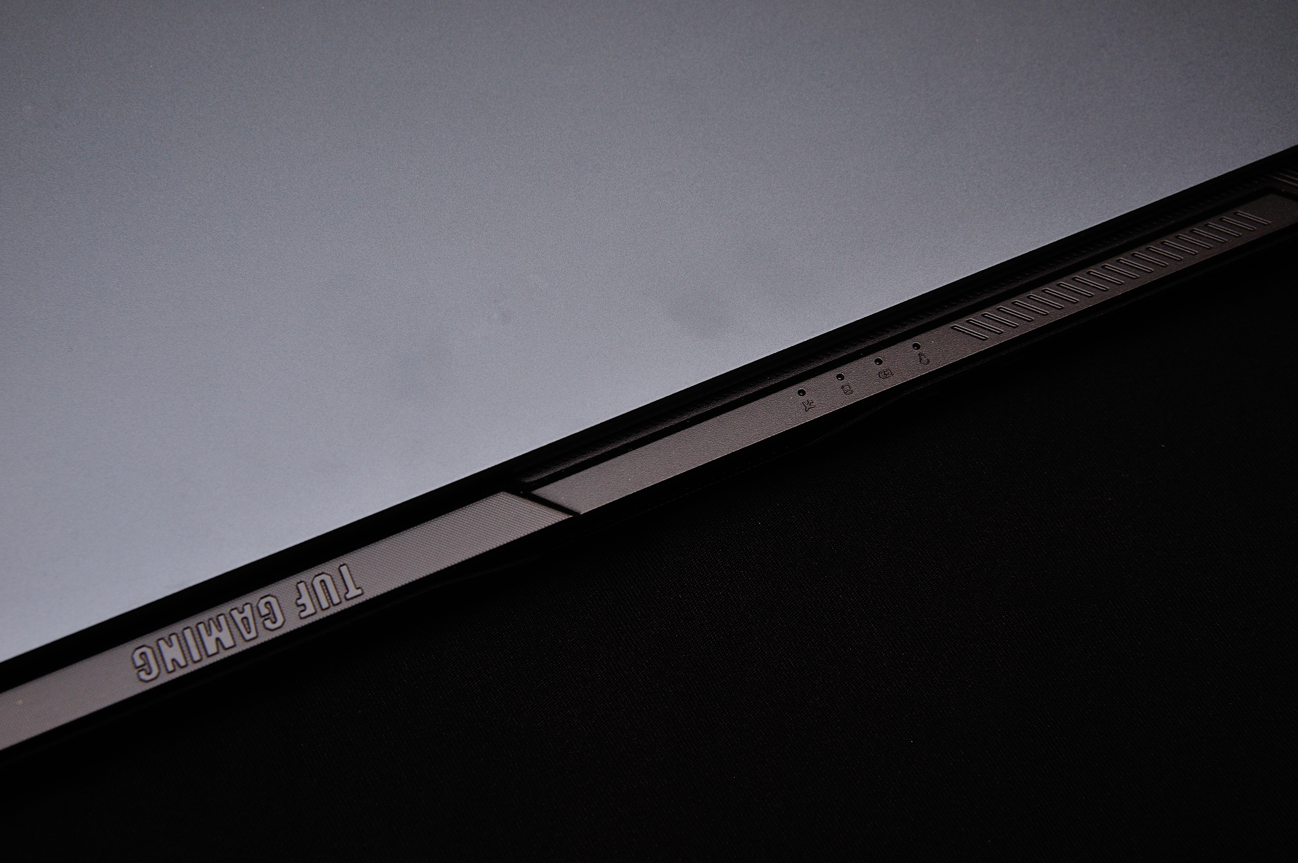 大尺寸實惠選 ASUS TUF Gaming F17 FX706LI 電競筆電開箱測試 Mobile01