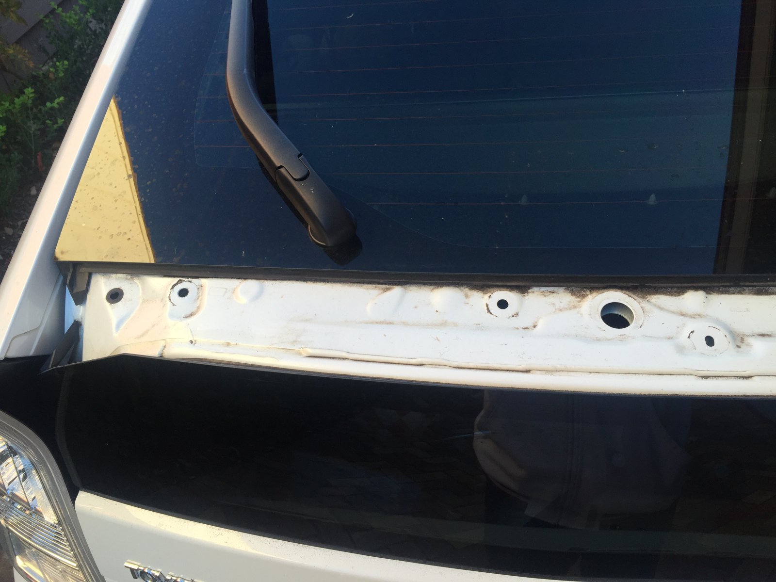 Gen III Spoiler Removal w/photos How To Page 2 PriusChat