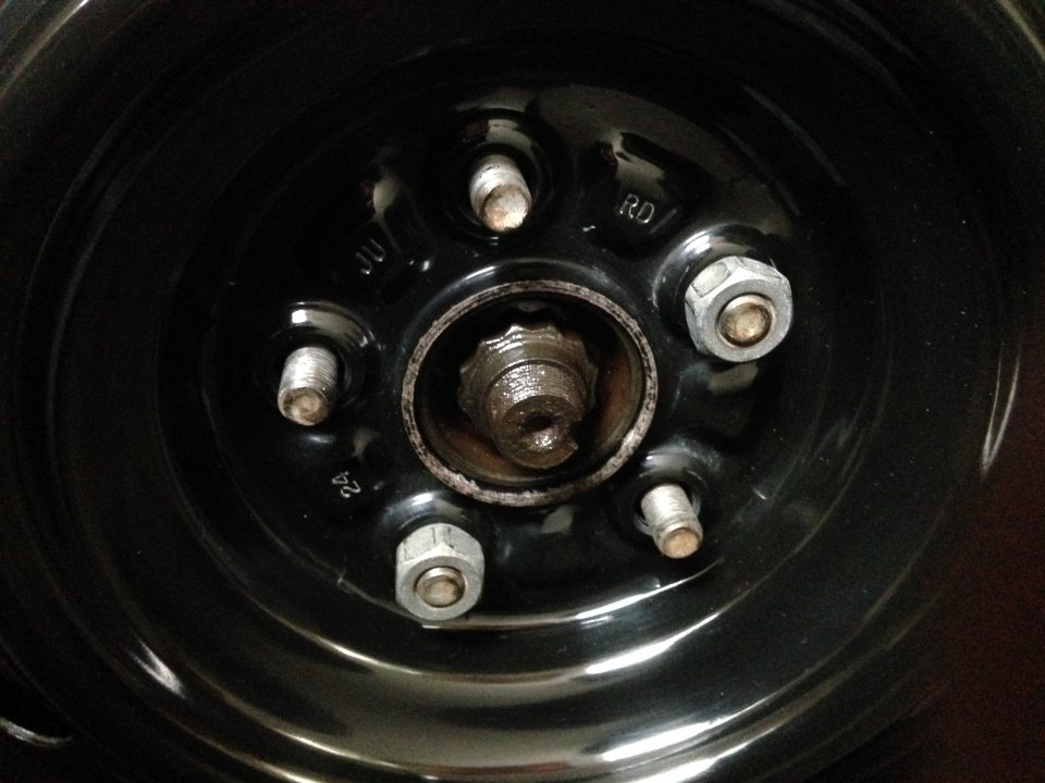 Plastic wheel cover PriusChat