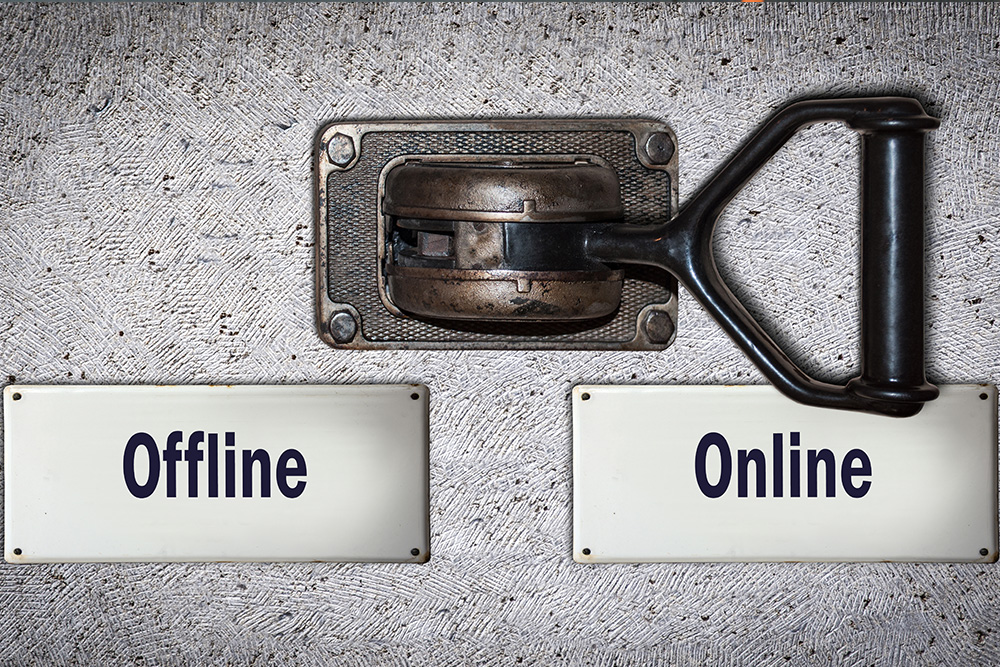 How to manage between online and offline activity Attention Interactive, Inc.