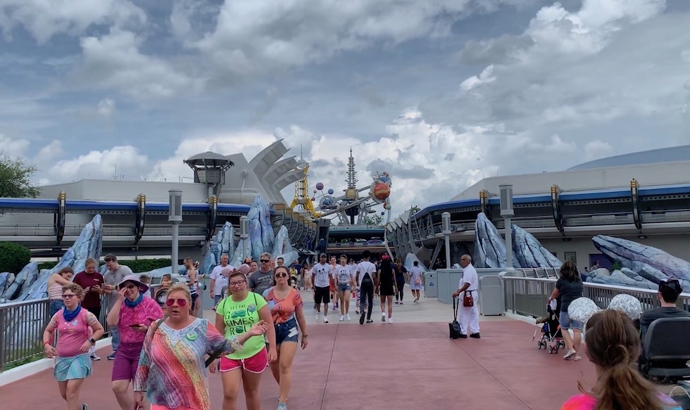 Six Flags Christmas 2022