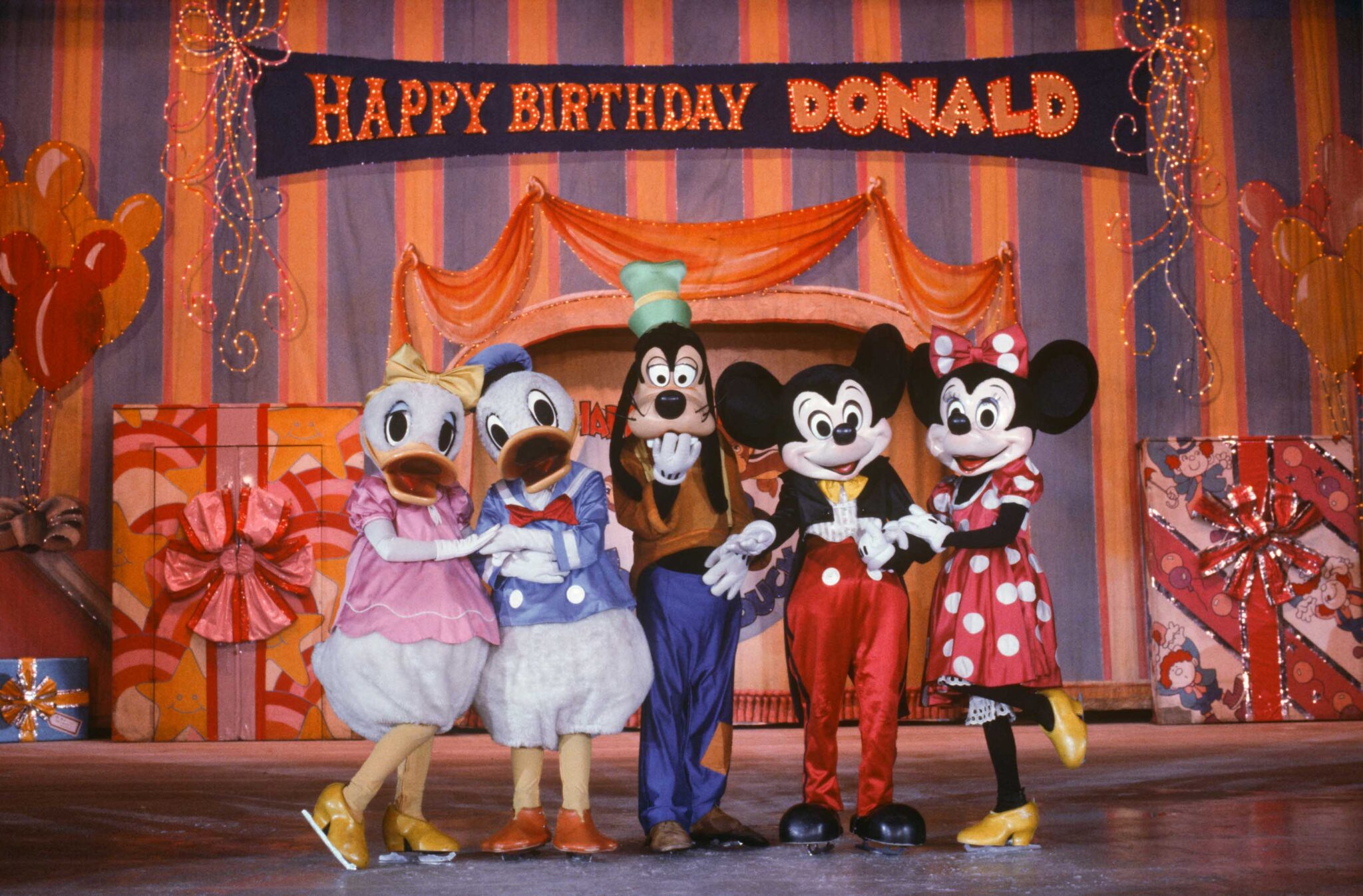 How Long Is Disney On Ice 2023 Show A Look Back At 40 Years Of Disney On Ice