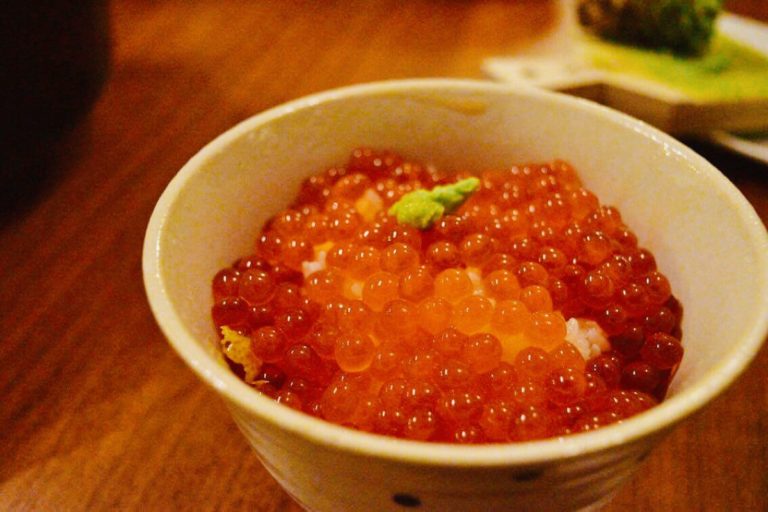 生筋子から作る美味しいいくらの醤油漬け2種（醤油漬け・柚子醤油漬け）作り方 アットトリップ