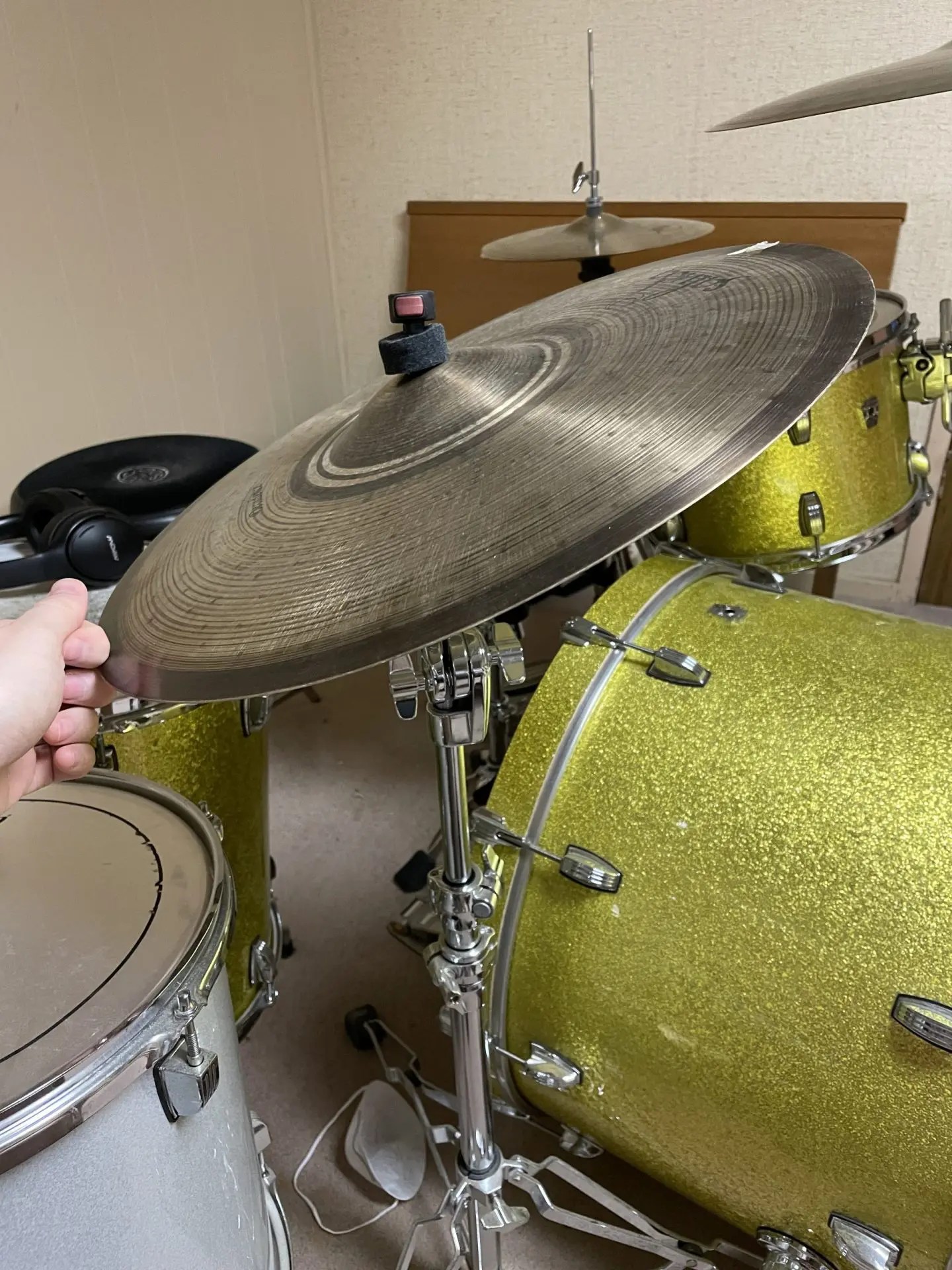 How To Dampen Drums The Ultimate Drum Dampening Ways [December 2023]