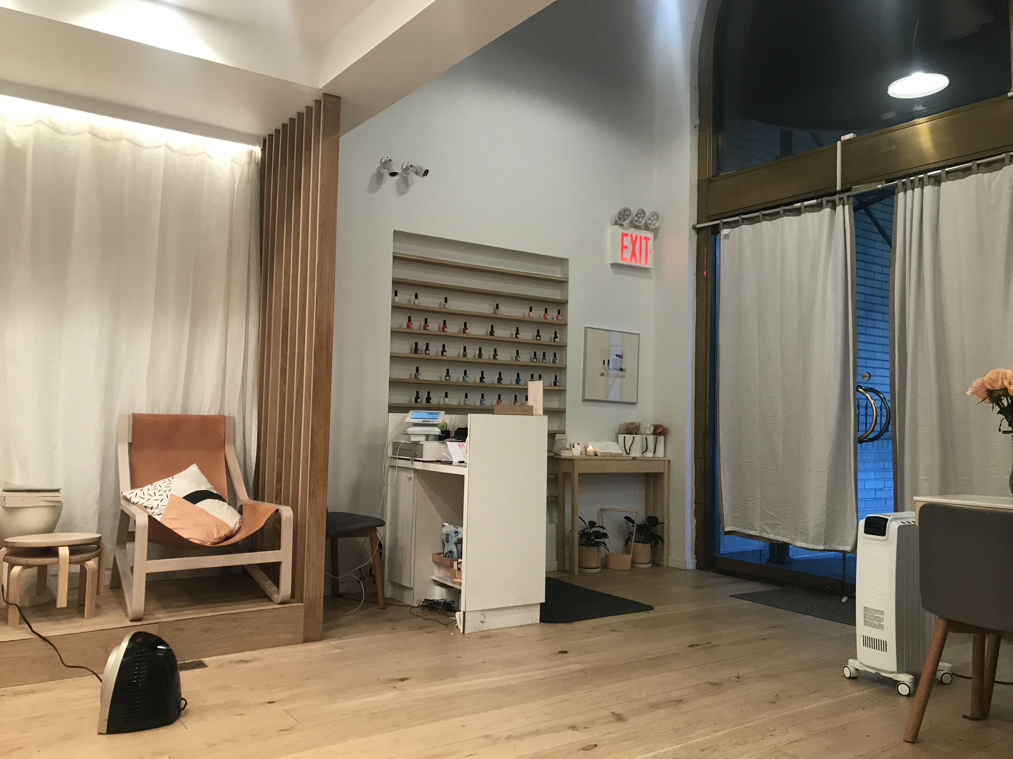 sundays nail salon aubergine moon