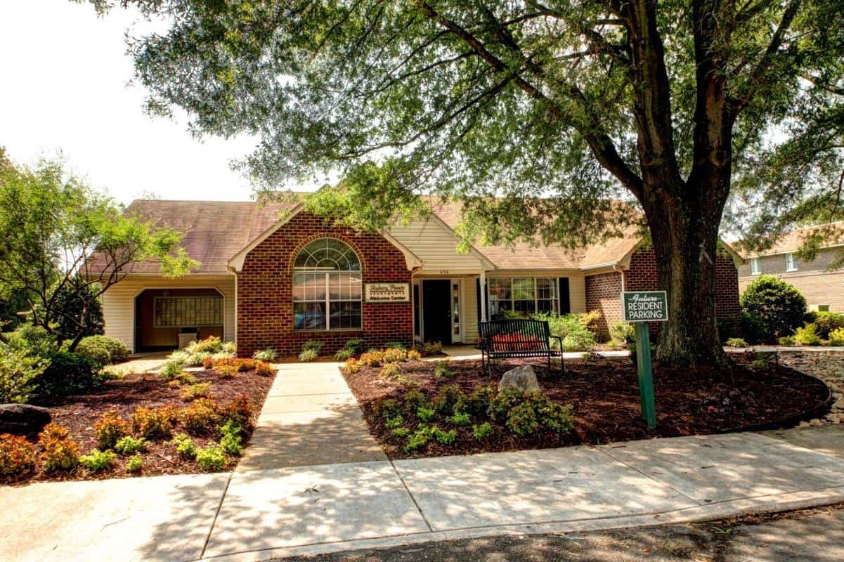 Apartments Photos Gallery Auburn Pointe Apartments