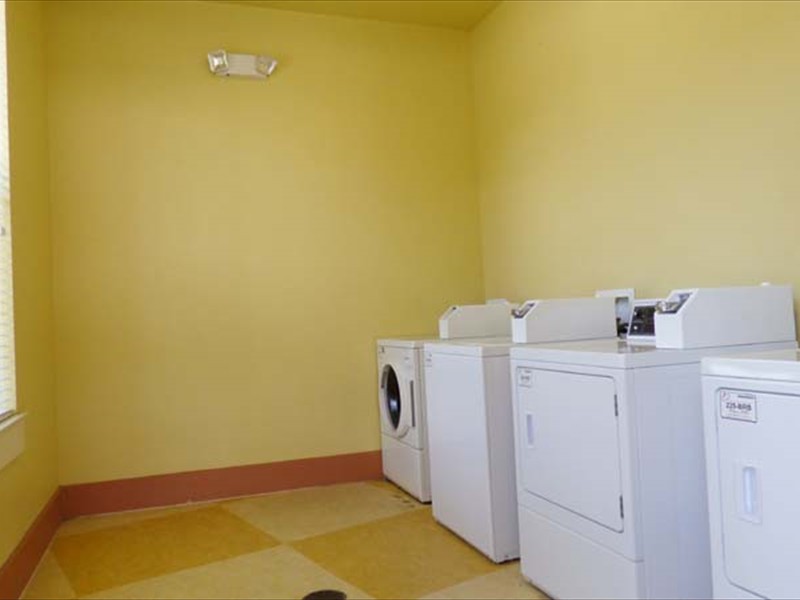 Auburn Square Apartment Homes Vidor, TX (409) 7699331