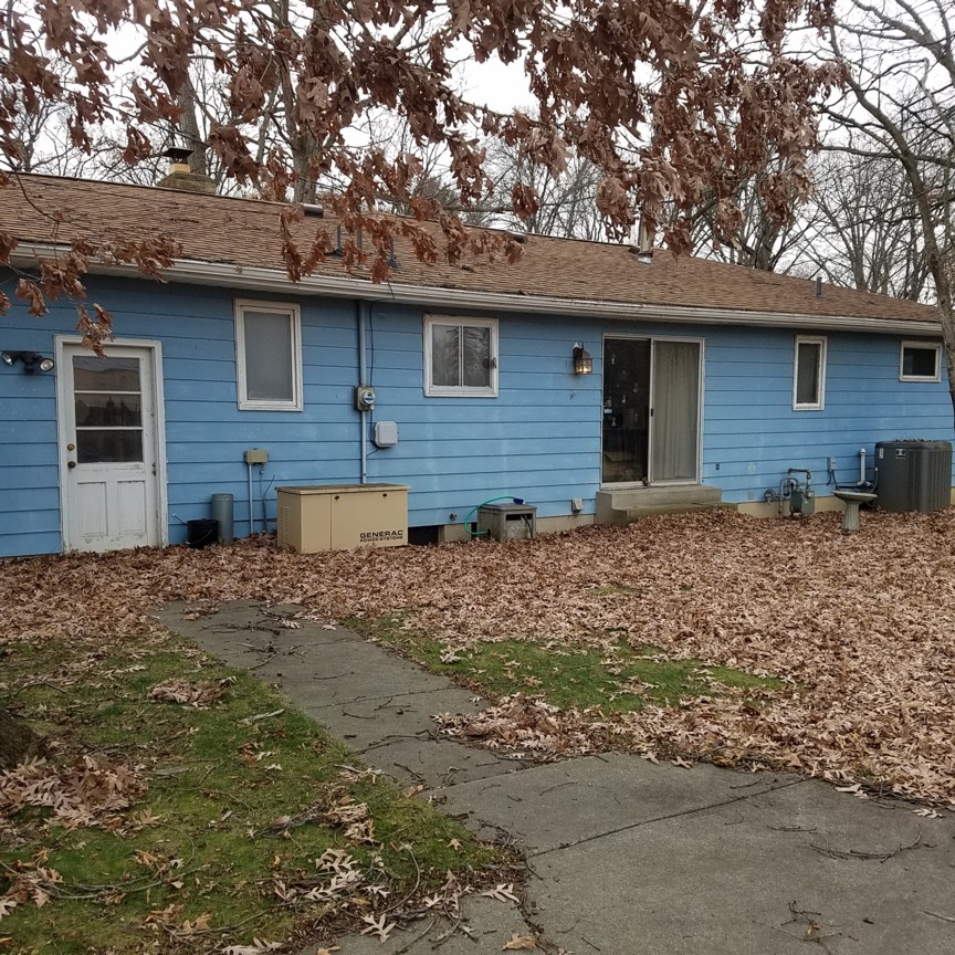 View Auction Goodrich Auction Company, David Goodrich Auctioneer