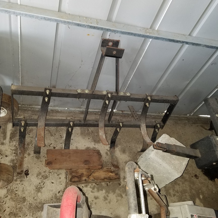 View Auction Goodrich Auction Company, David Goodrich Auctioneer