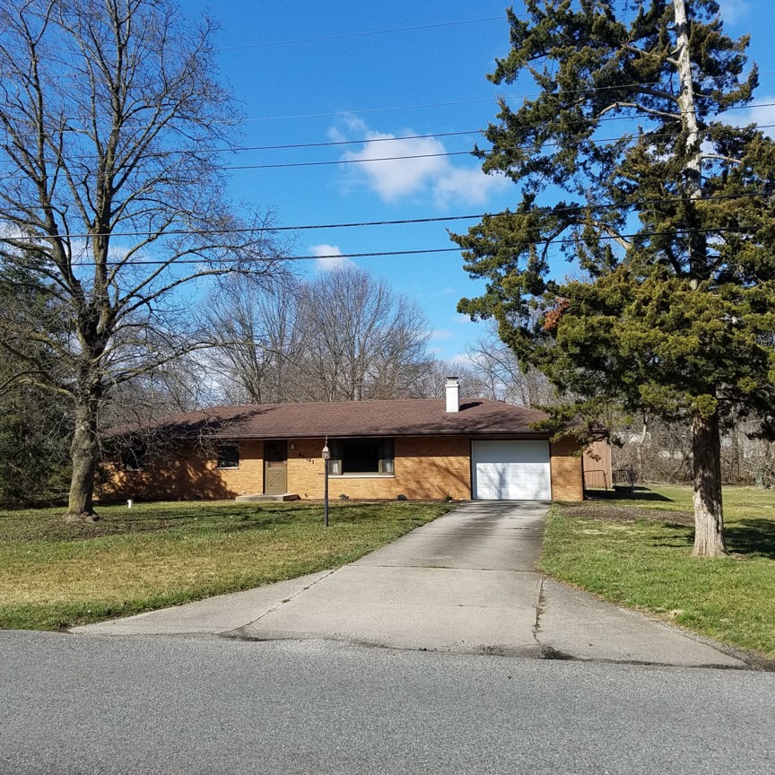 View Auction Goodrich Auction Company, David Goodrich Auctioneer