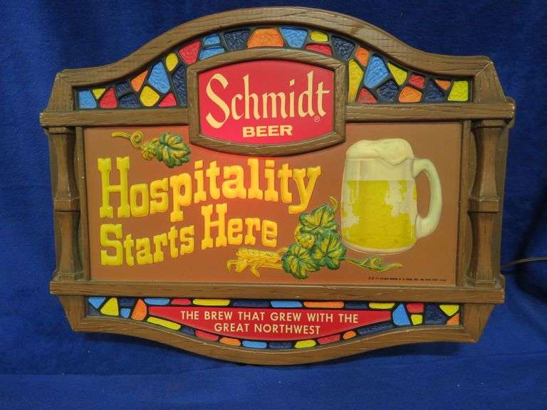 Schmidt beer hospitality lighted sign 21" x 17" works AAA Auction