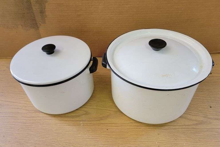 Vintage Enamelware Pots with Lids Lil Dusty Online Auctions All