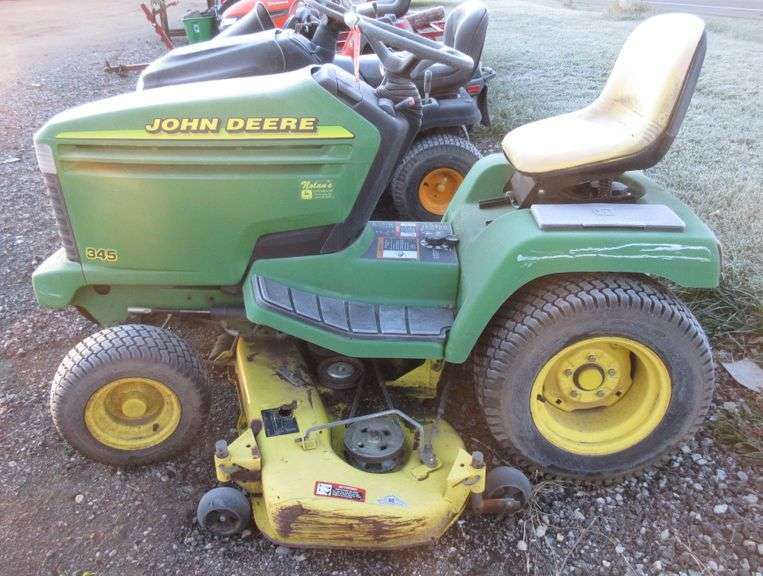 John Deere 345 Lawn Tractor Albrecht Auction Service