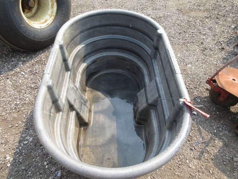 100Gallon Stock Tank for Cows Albrecht Auction Service