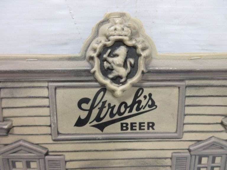 Older Stroh's Plastic Beer Sign Albrecht Auction Service