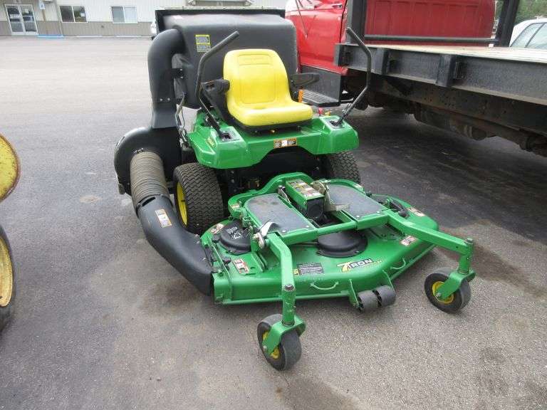 2007 John Deere F687 with 54" Deck, 975 Hours, Bagger, Mulching Blades