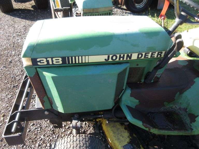 John Deere 318 with ThreePoint Albrecht Auction Service