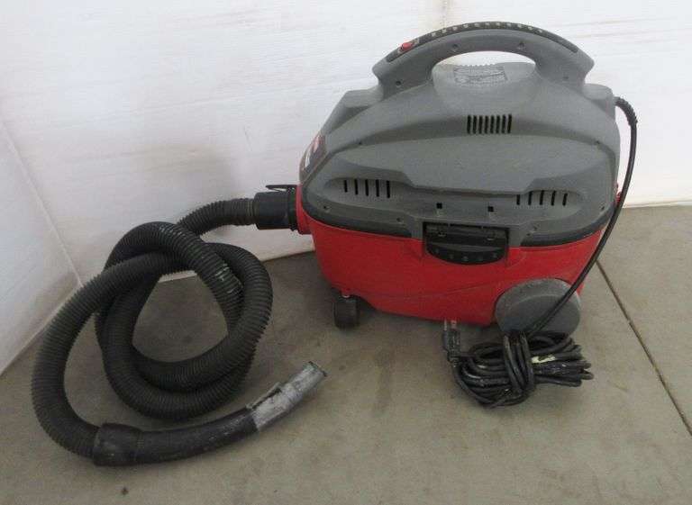 Craftsman Clean-N-Carry Shop Vacuum, Four-Gallon, 5 HP - Albrecht