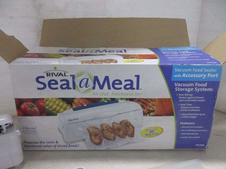 Rival SealaMeal with a bag, works Albrecht Auction Service