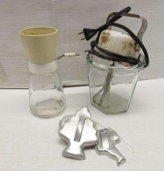 Chicago Electric blender, made in USA, works; Genco Small Grinder, made