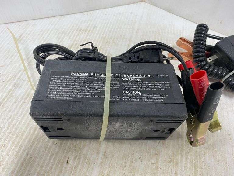 (2) Plugin 110V battery tenders for 6 and 12V batteries Albrecht