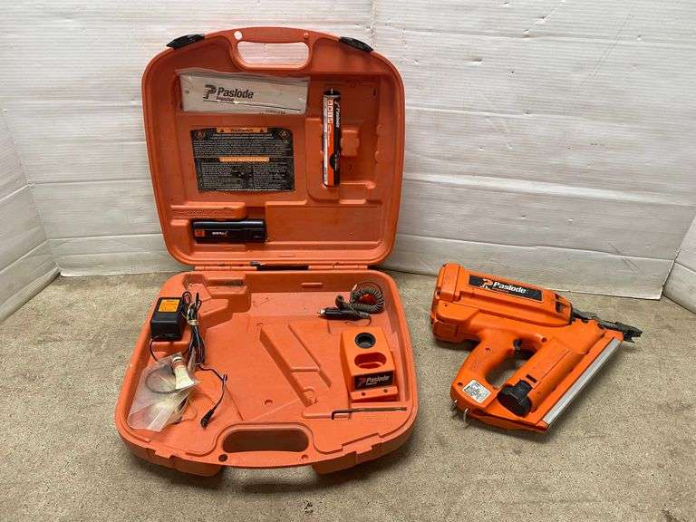 Paslode cordless framing nailer with batteries, charger, can of fuel