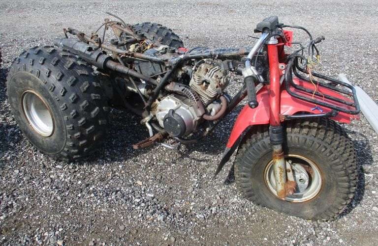 1984 Honda 200 3wheeler, needs work, missing a lot of parts, Bill of