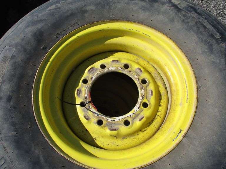 (2) John Deere wheels, 8bolt 16x10, good Albrecht Auction Service
