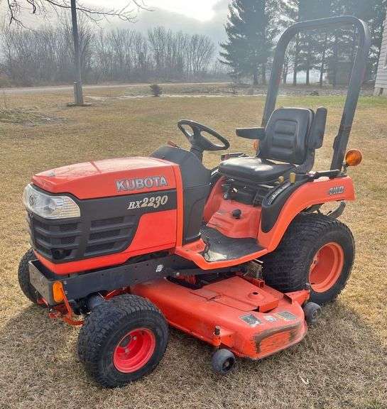 2009 Kubota BX2230 4x4 Lawn Tractor, (1900 Hours), 60" Hydraulic Deck