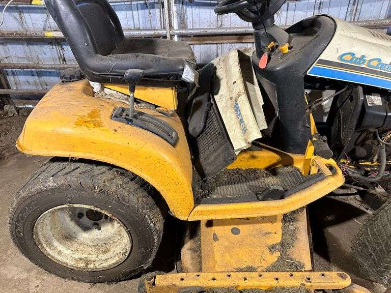 Cub Cadet Lawn Tractor for Parts, Model HDS 2185, Kohler Command 18 hp