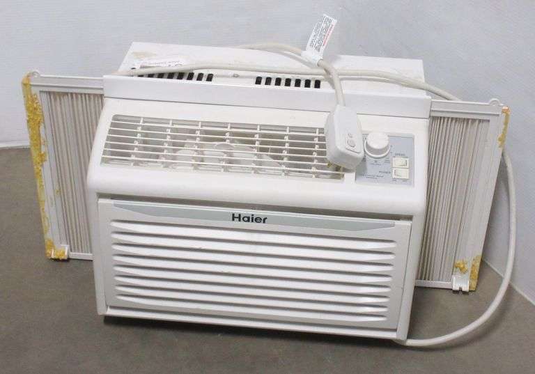Haier AC window unit, 17"W x 14"D x 12"H, good - Albrecht Auction Service