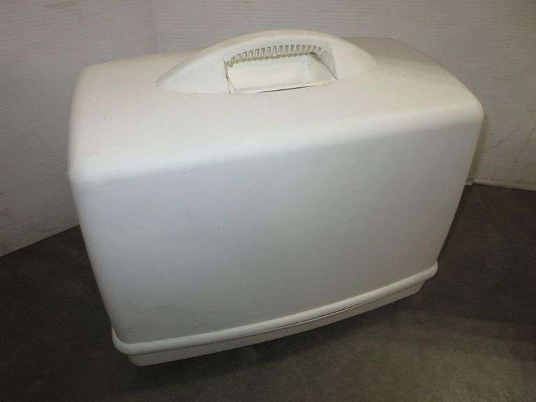 White superlock serger electronic 2000 ATS sewing machine, tested and