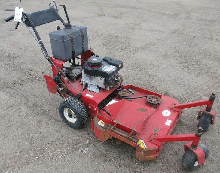 32" Walk behind mower, 8HP Briggs, runs and cuts good, new tires and