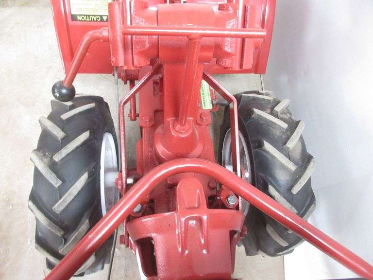 Troy Bilt tiller horse, has new tines, new main shaft seals, new gear