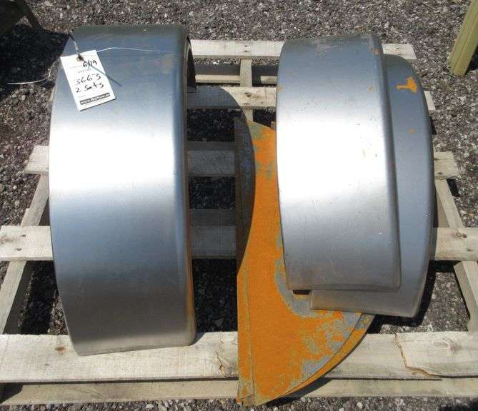 (4) Round steel trailer fenders with backer plates Albrecht Auction