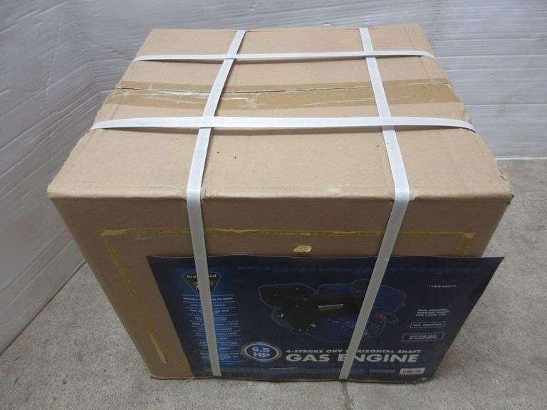 Greyhound 6.5 HP 4-Stroke OHV horizontal shaft gas engine, NIB