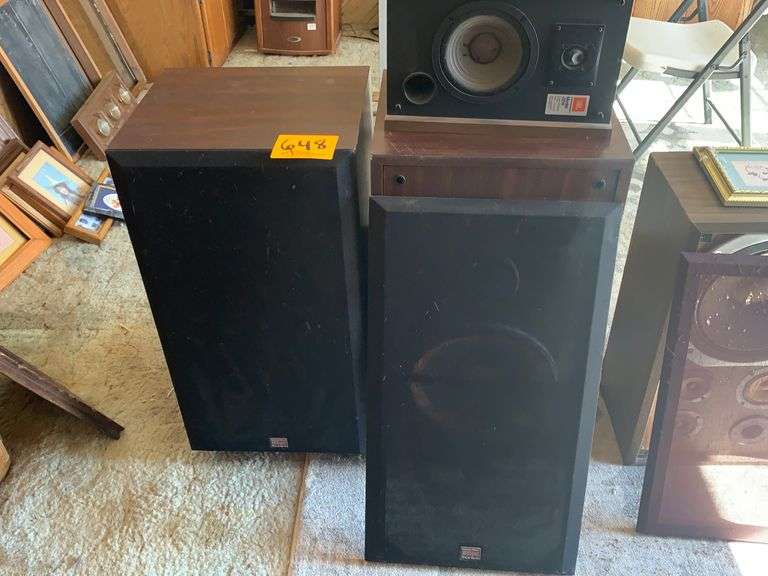CerwinVega RE Series Speakers Assiter Auctioneers