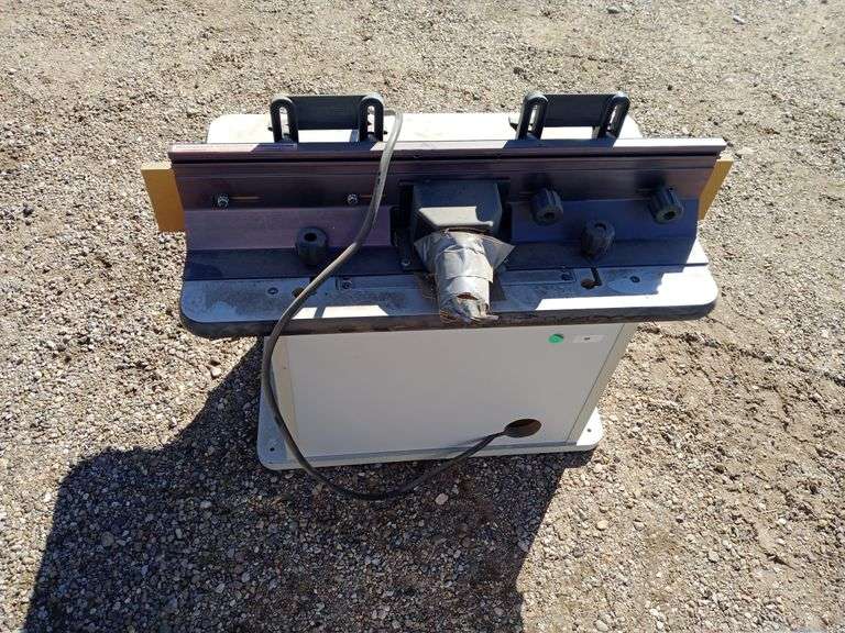 Bosch Router Assiter Auctioneers