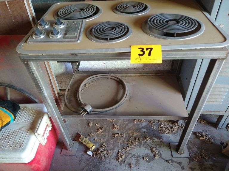 GE Electric 4 Burner Cooktop Stove on Stand Assiter Auctioneers