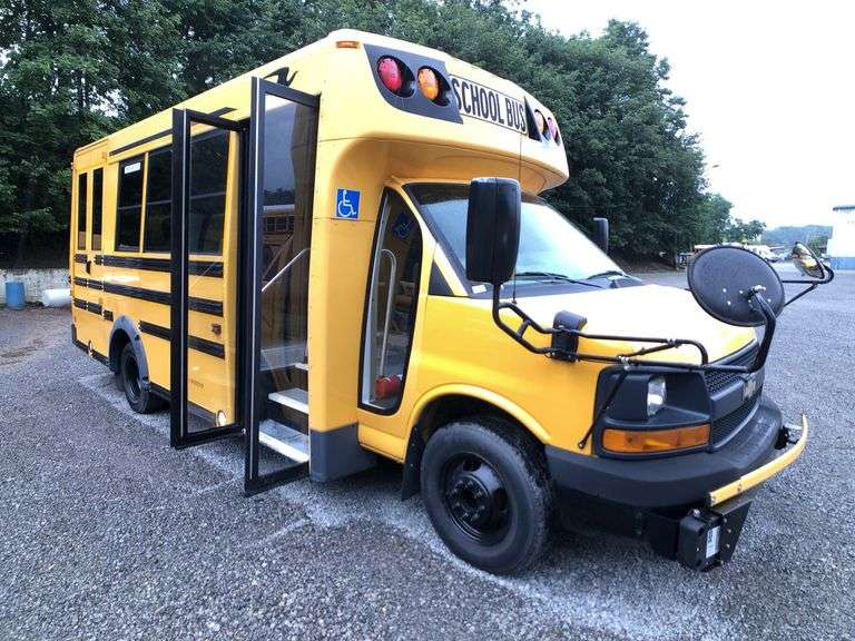 2011 CHEVROLET EXPRESS 3500 BLUE BIRD MICRO BIRD SMALL SCHOOL BUS 81