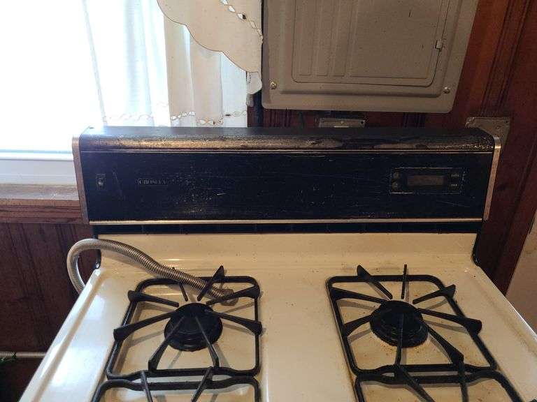 Crosley Natural Gas Stove Baer Auctioneers Realty, LLC