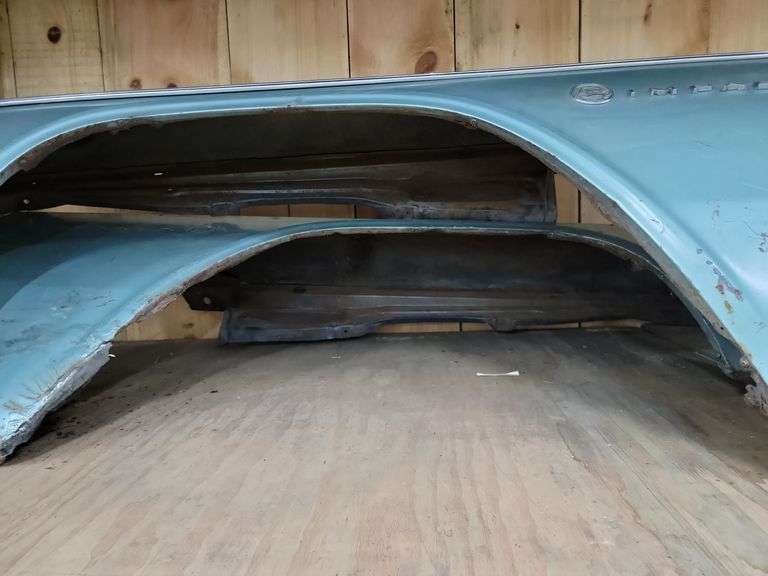2 Chevy Impala Fenders Baer Auctioneers Realty, LLC