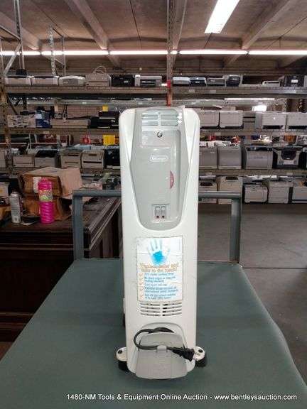 PELONIS OIL HEATER - Bentley & Associates, LLC