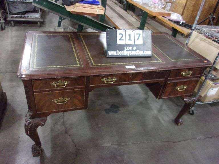 HEKMAN 4DRAWER MAHOGANY LEATHER INLAY CLAW FOOT DESK Bentley