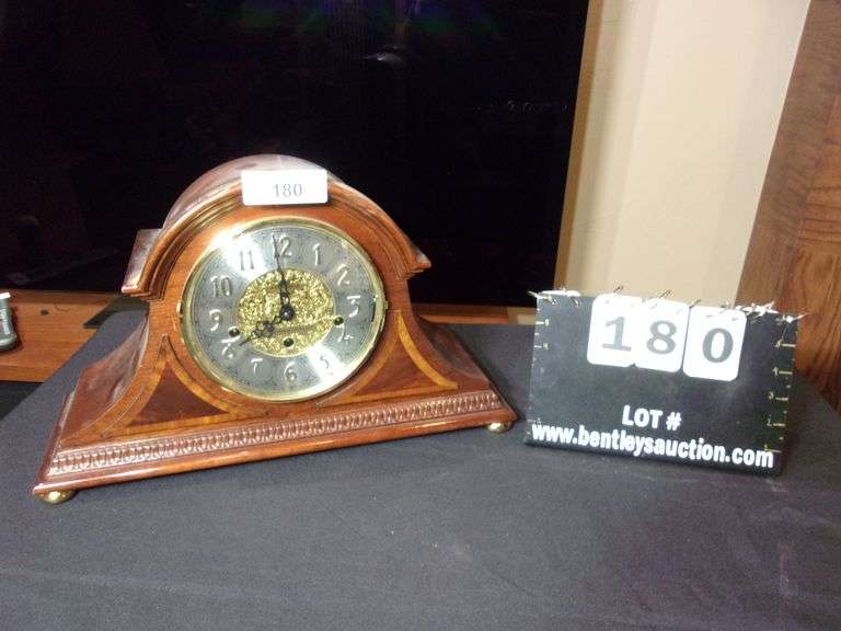 HOWARD MILLER PRESIDENTIAL COLLECTION MANTLE CLOCK Bentley