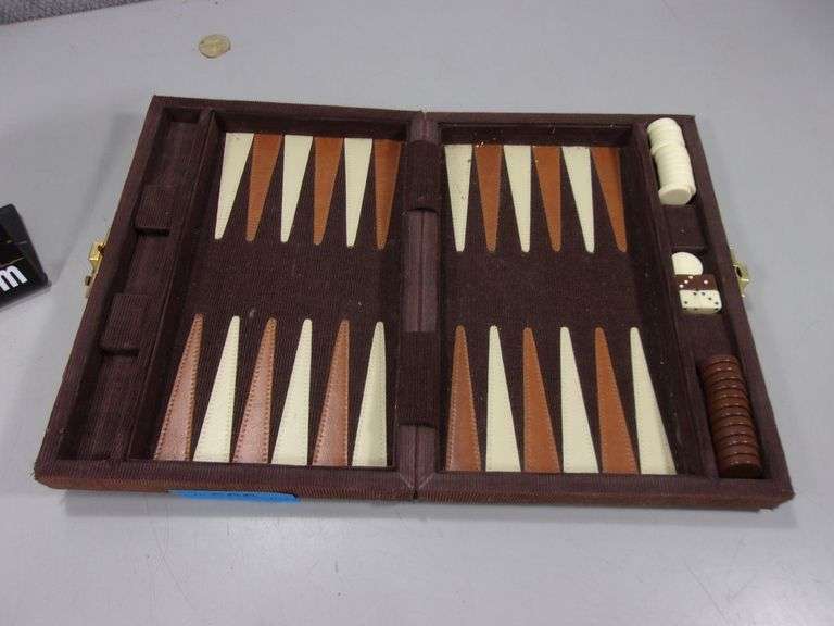 TRAVEL BACKGAMMON BOARD GAME Bentley & Associates, LLC