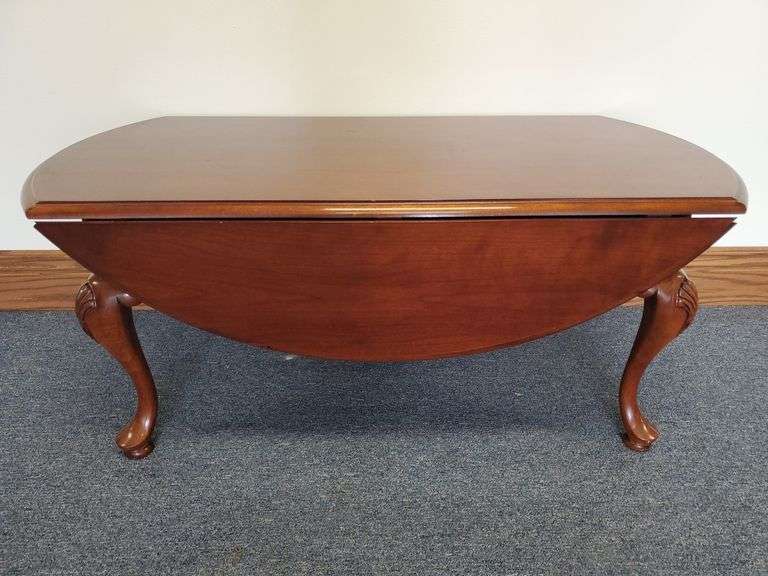 Lexington 42" Mahogany drop leaf Coffee Table BidAssets Online Auctions