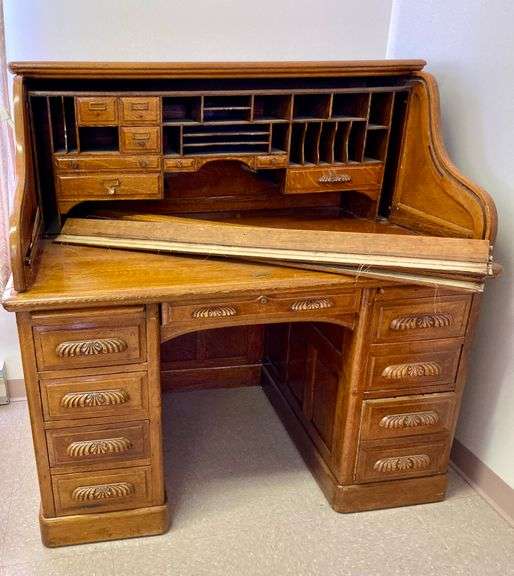 Roll Top Desk Bartlett Auctions Inc.