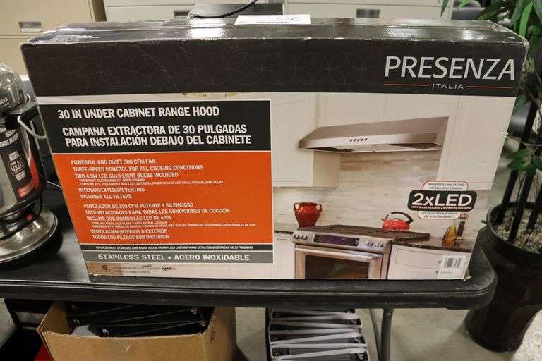 Presenza 30" under stainless range hood new in box Backes